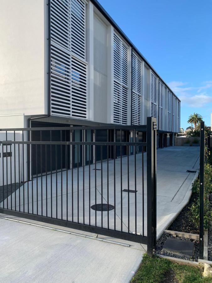 Downtown Mount Maunganui Apartment Exterior photo